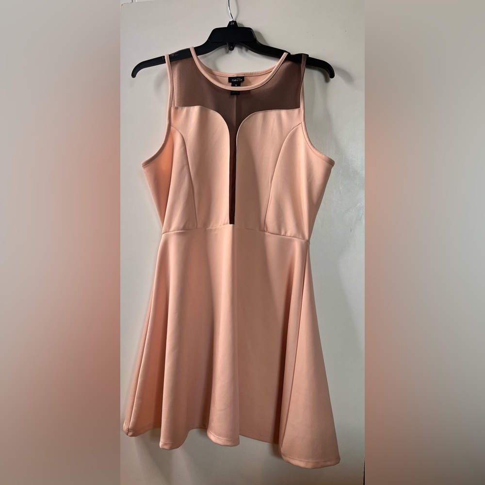 4/$15 NWT Light pink with mesh cut out dress